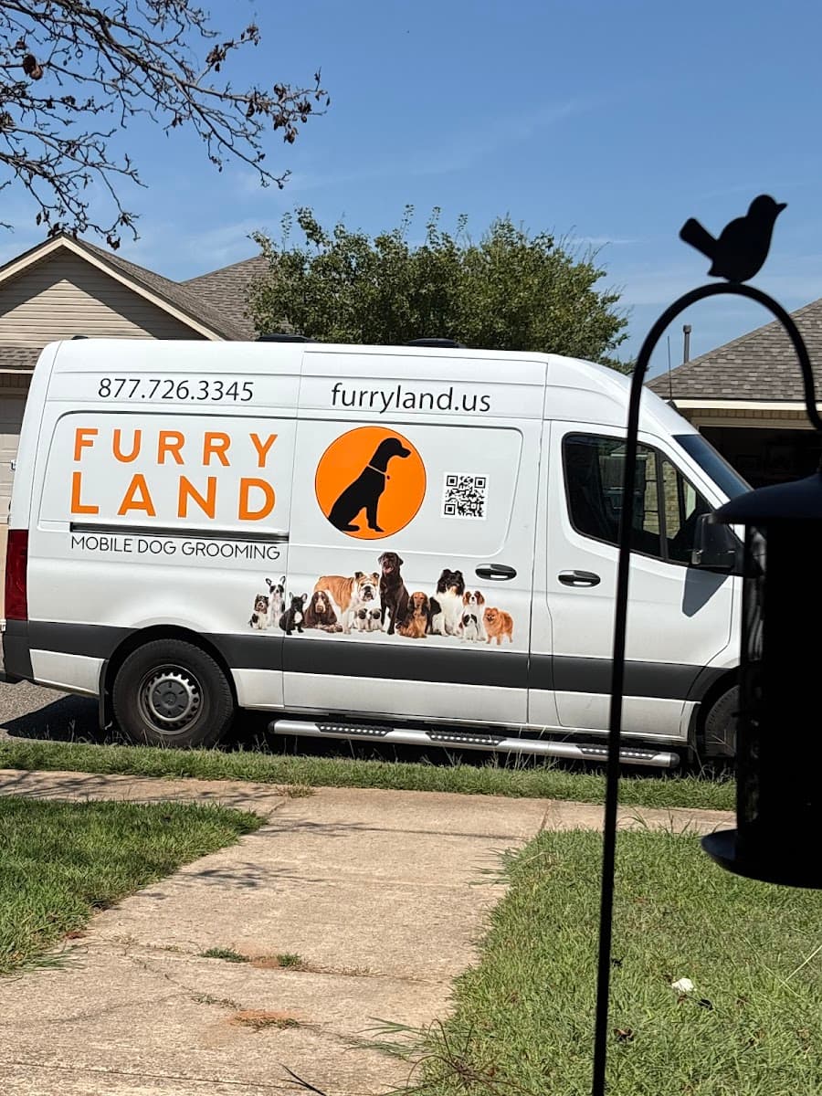 Furry Land Mobile Grooming Oklahoma City - Mobile dog grooming in Oklahoma City, OK