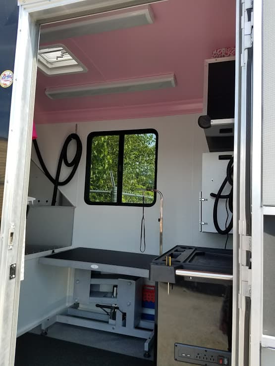 Sassy Paws Mobile Pet Grooming Salon - Mobile dog grooming in Saint Charles, MISSOURI
